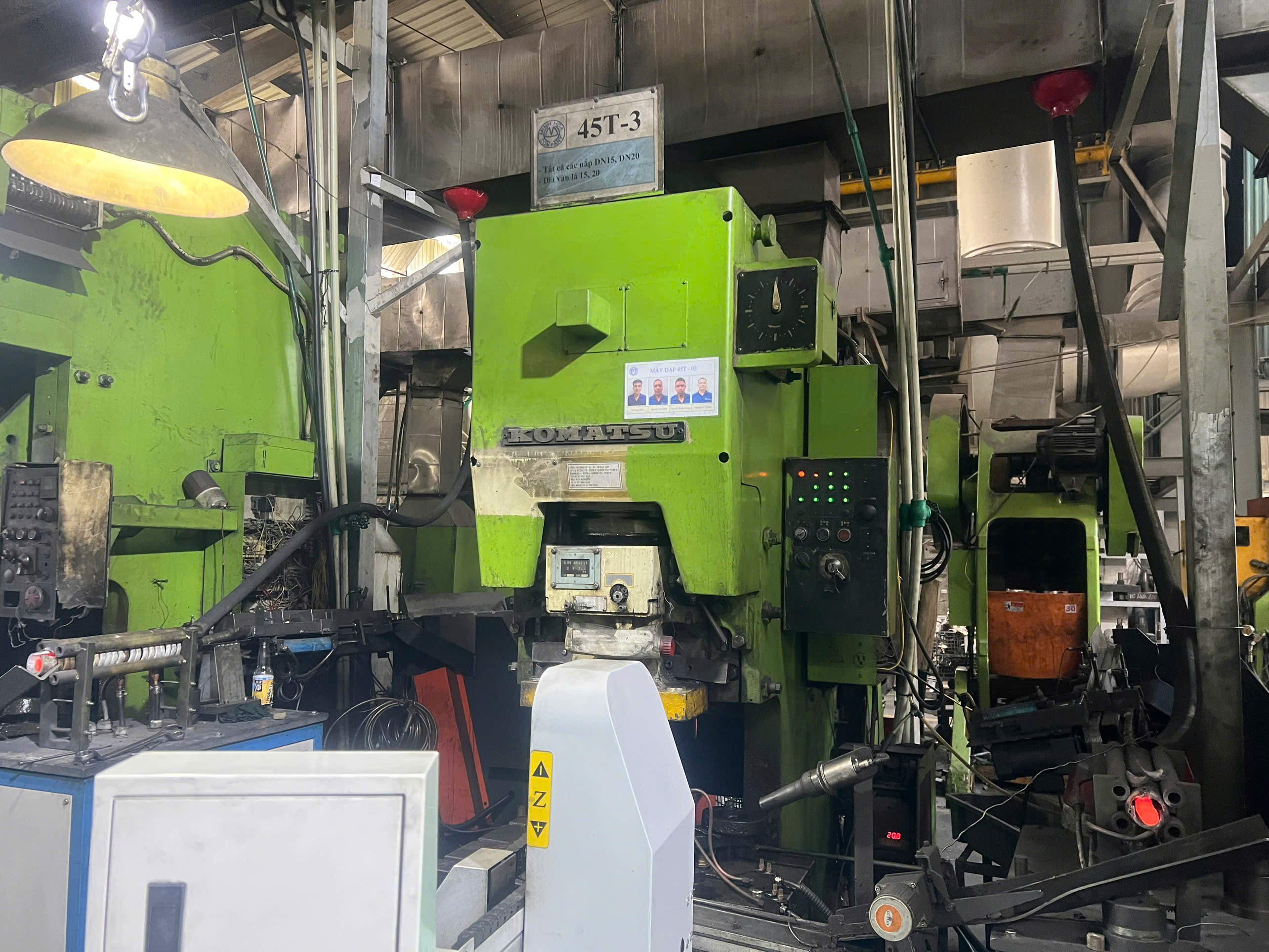 Mechanical press machine 2.jpg